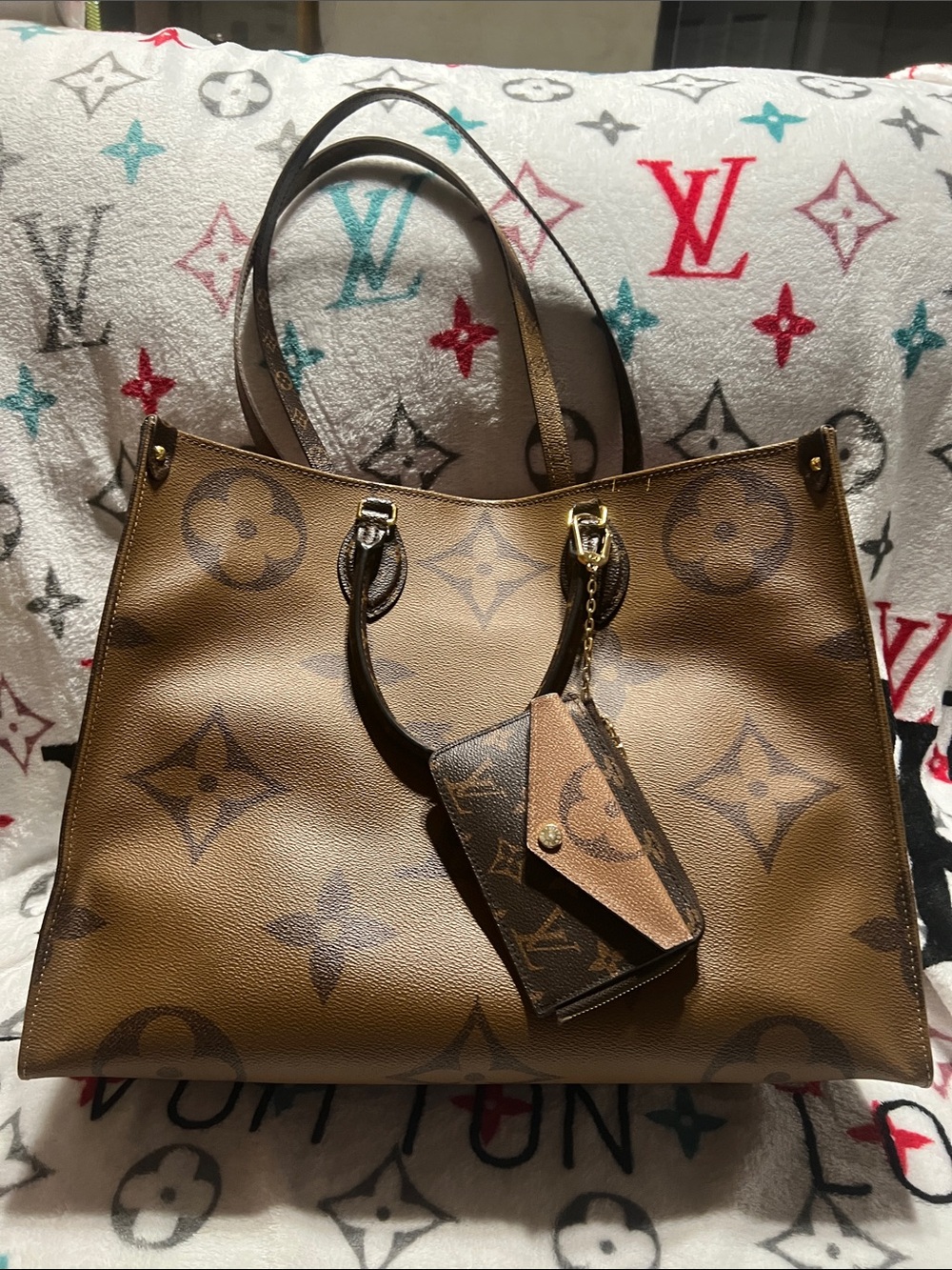 Louis Vuitton Brown reverse Monogram On The Go GM Tote with Pouch